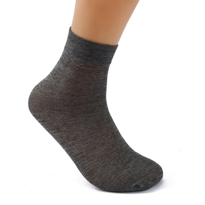 春夏男士休闲运动中筒袜居家户外商务袜子纯色吸汗袜地摊货源批发