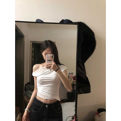 时尚性感辣妹露肩无袖背心T恤女春季新款显瘦内搭白色紧身上衣服