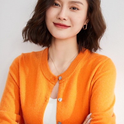 2025春秋新款韩版开衫纯色圆领单排扣针织毛衣驼色打底衫女外套