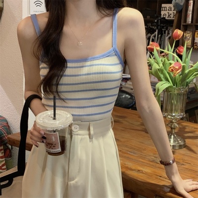 辣妹条纹吊带背心女性感夏季打底衫内搭针织2025新款别致法式上衣