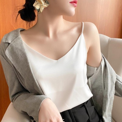 24真丝吊带背心女内搭西装白色黑色打底缎面桑蚕丝上衣小夏季v领