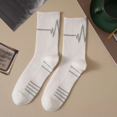 专业运动跑步袜男马拉松户外羽毛球袜女中筒亮色四季时尚心电图袜