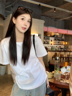 简约白色休闲基础款短袖T恤女装早春慵懒风圆领宽松显瘦套头上衣
