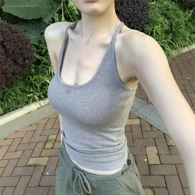 新款挂脖遮副乳带胸垫吊带背心女夏外穿内搭打底修身收腰美背上衣